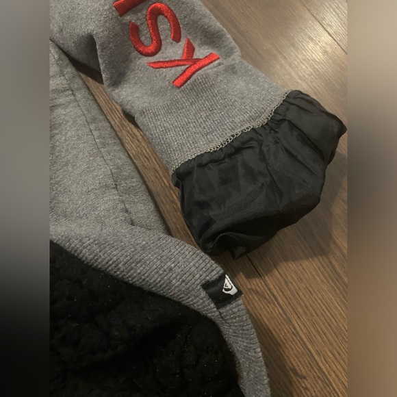 Boy’s Quiksilver Y2K Grey Fleece Lined Sweatshirt XL18/20 - Picture 11 of 14